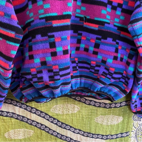 Vtg 80's Columbia Aztec Print Radial Sleeve 1/4 Snap Fleece Jacket Size L - HOLE - Picture 4 of 16